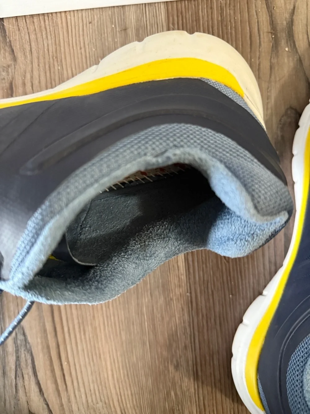 NOBULL Men’s Gray and Yellow Athletic Trainers